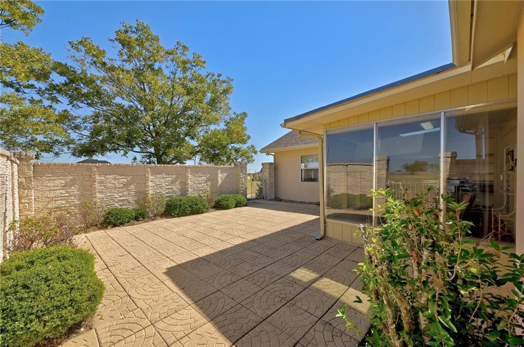 main property photo 21