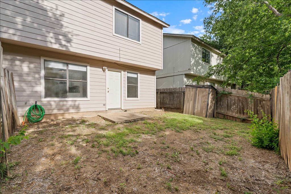 main property photo 13