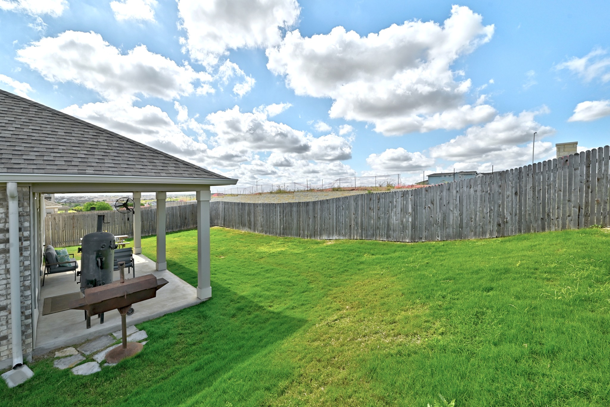 main property photo 20