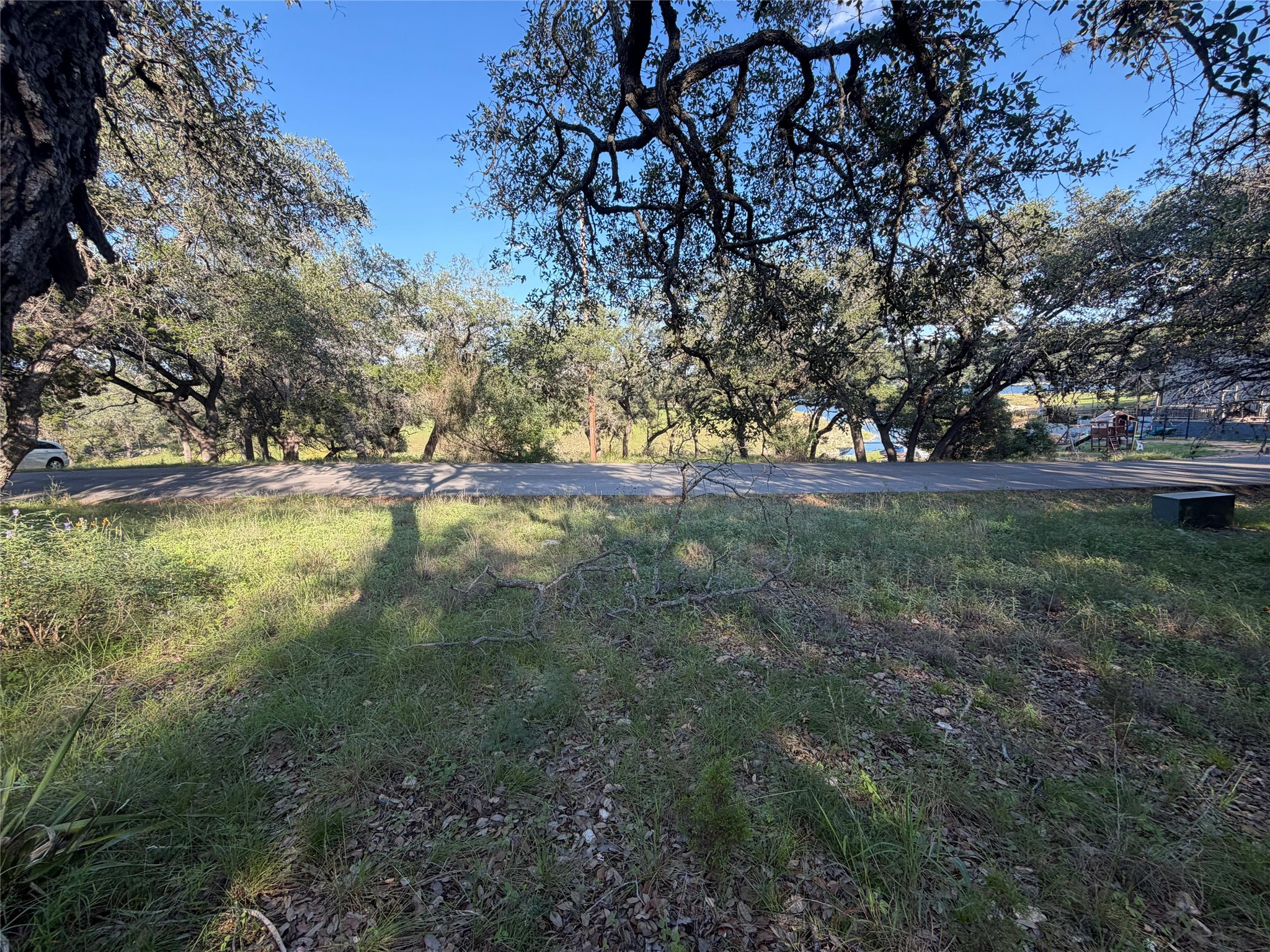 main property photo 18