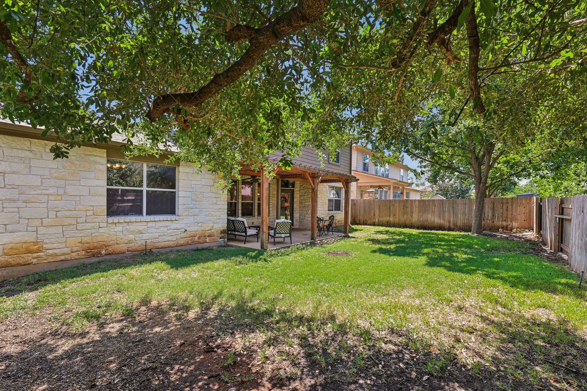 main property photo 36