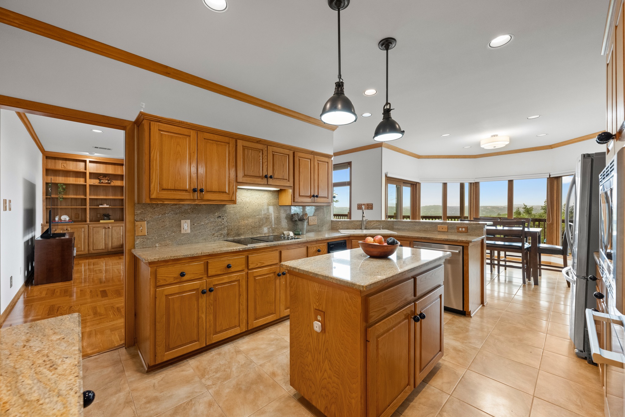 main property photo 7