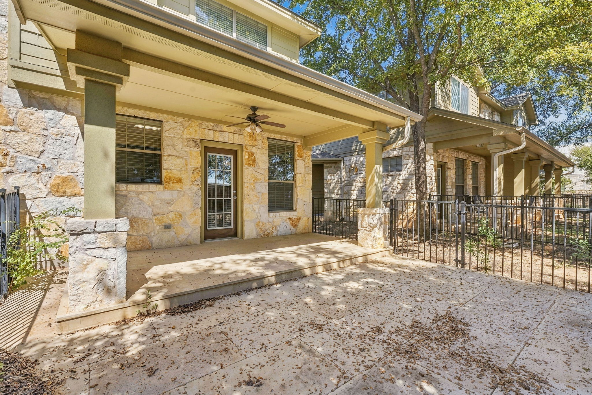 main property photo 26