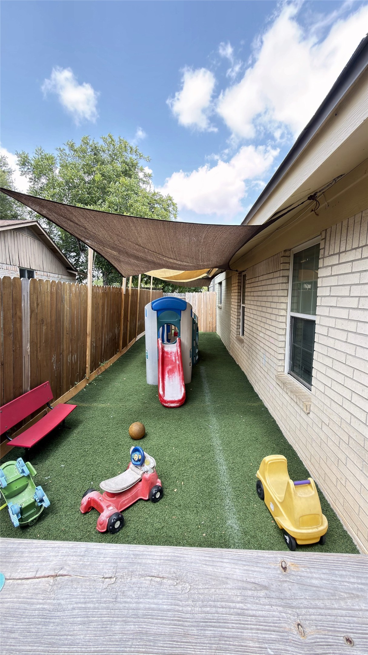 main property photo 3