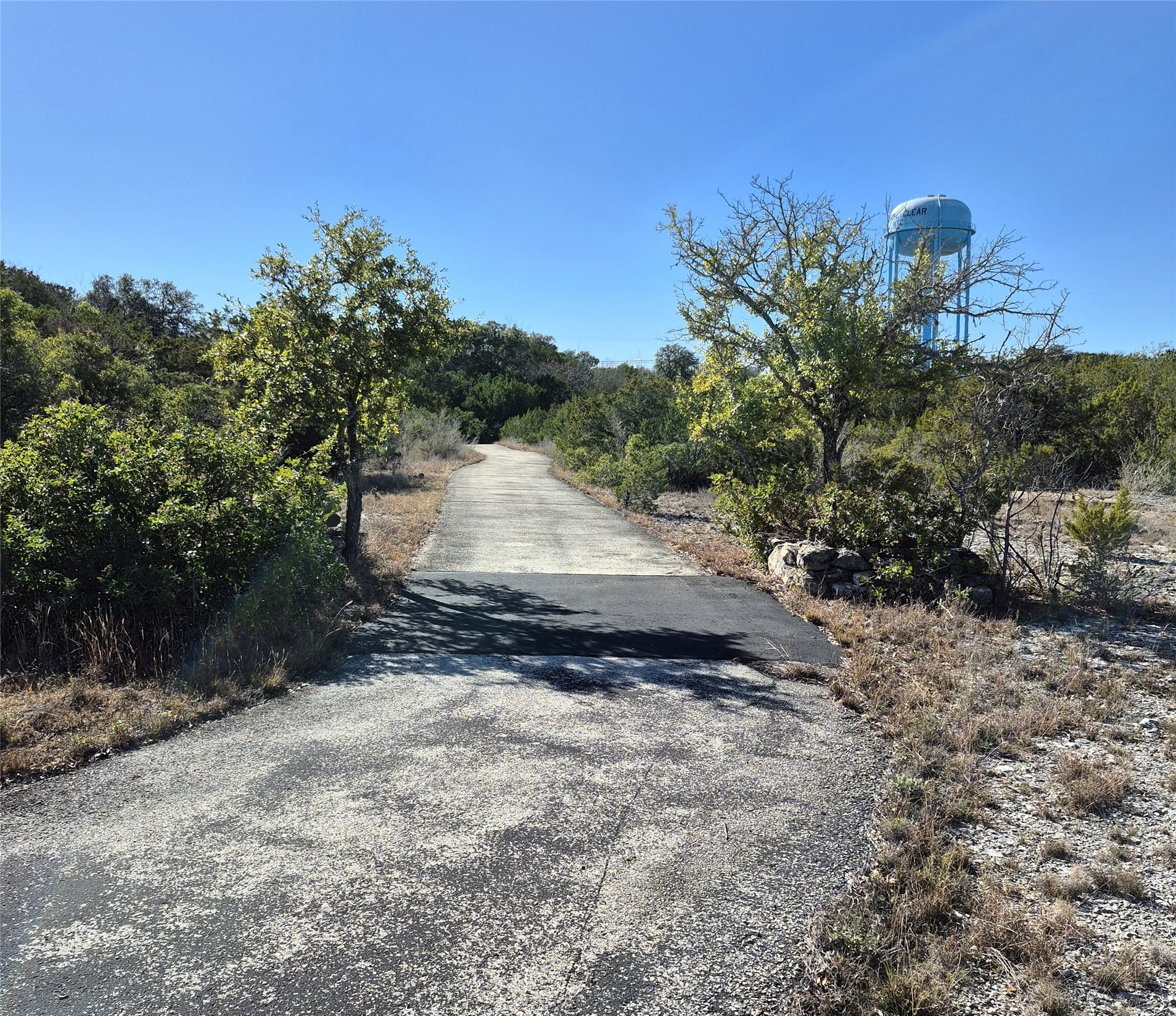 main property photo 31