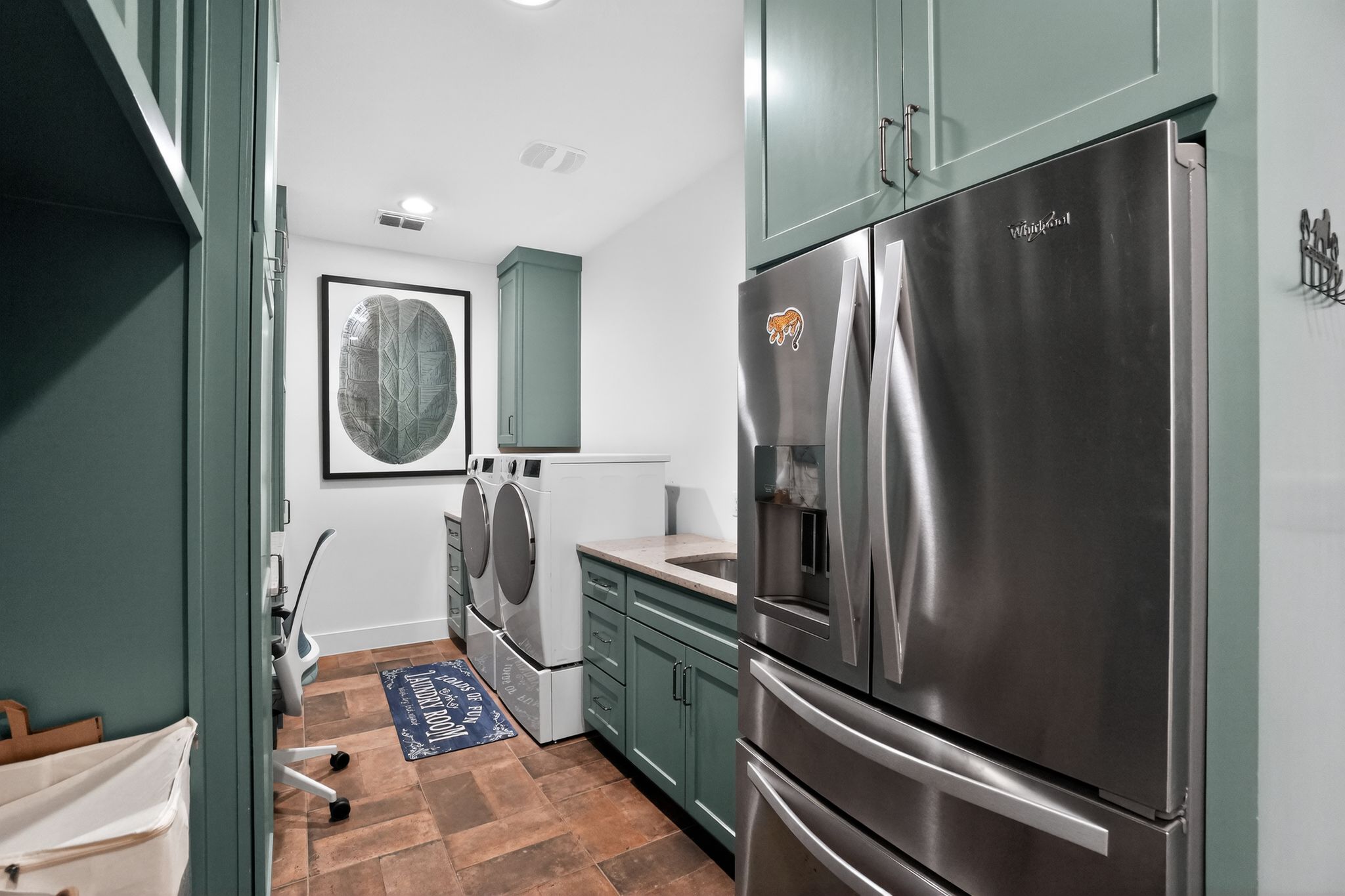 main property photo 16