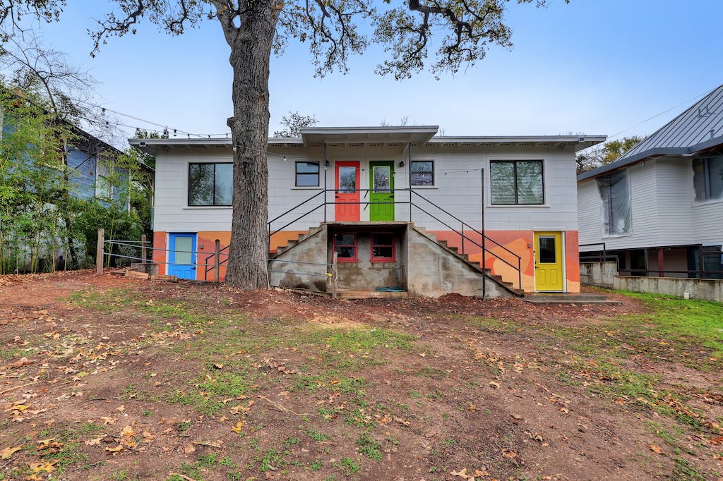 main property photo 5