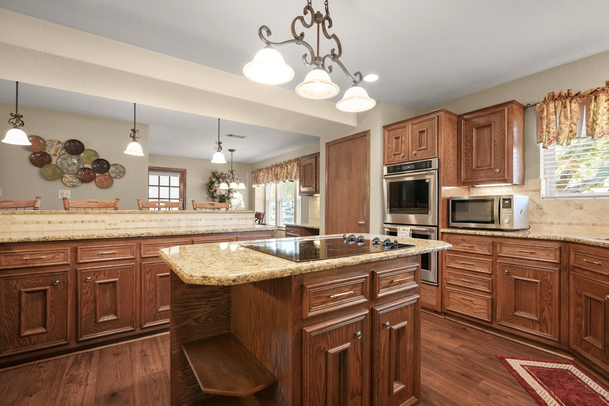 main property photo 7