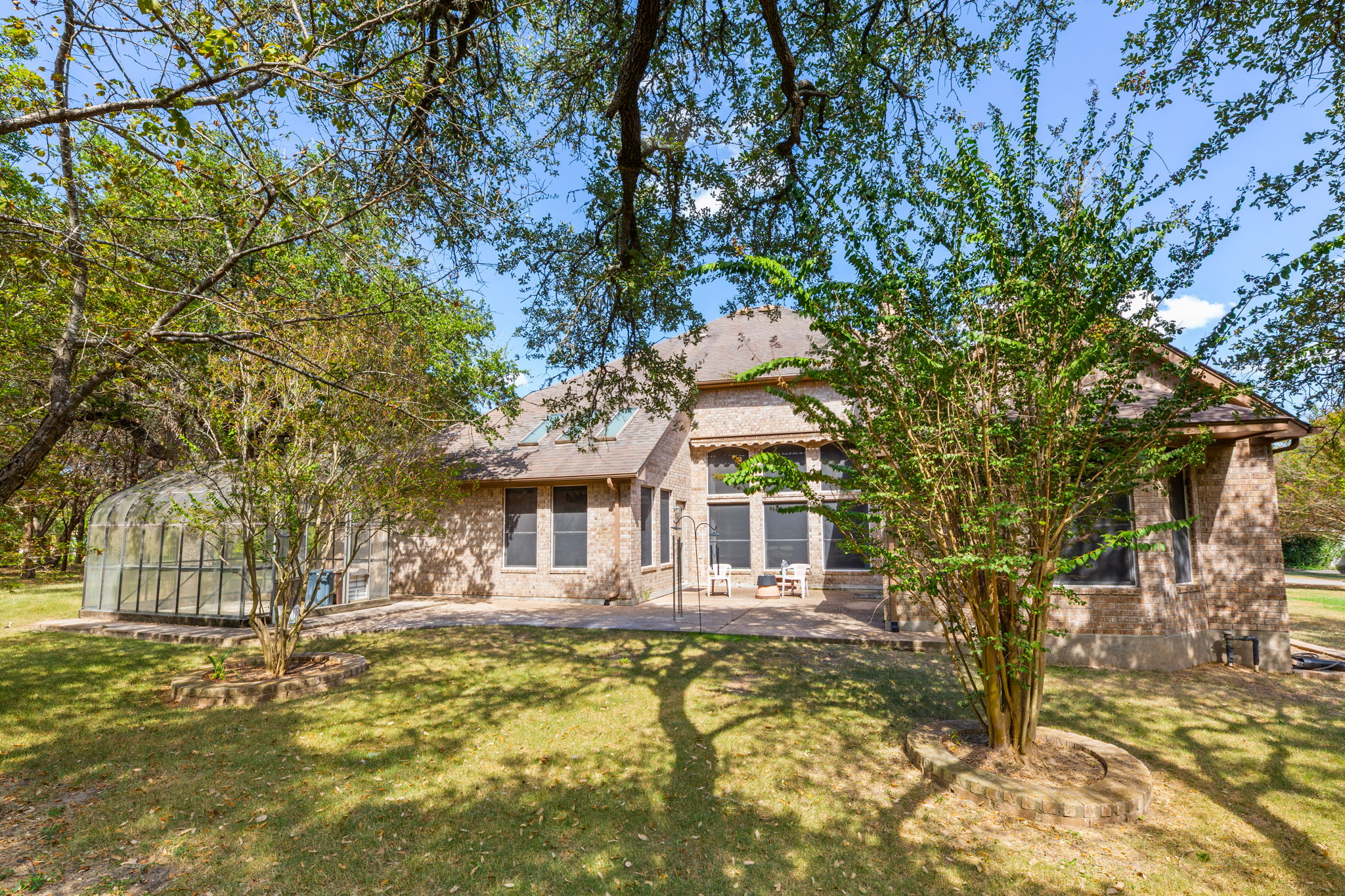 main property photo 25