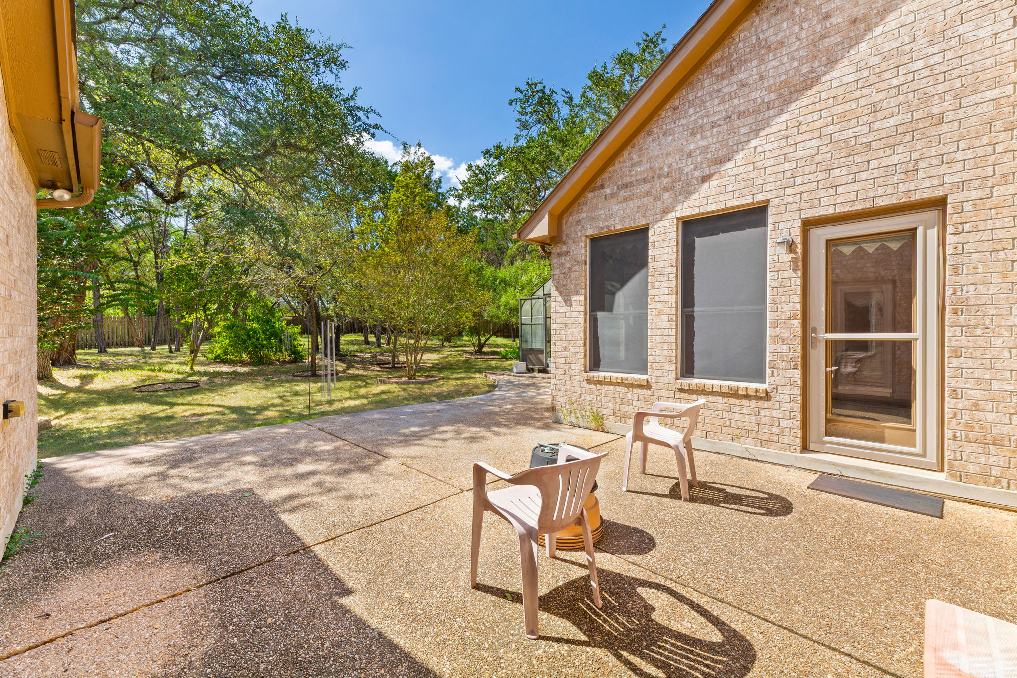main property photo 26