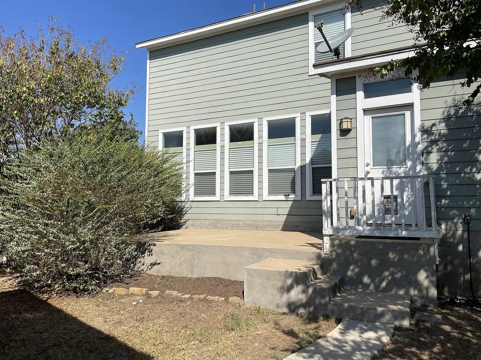 main property photo 22