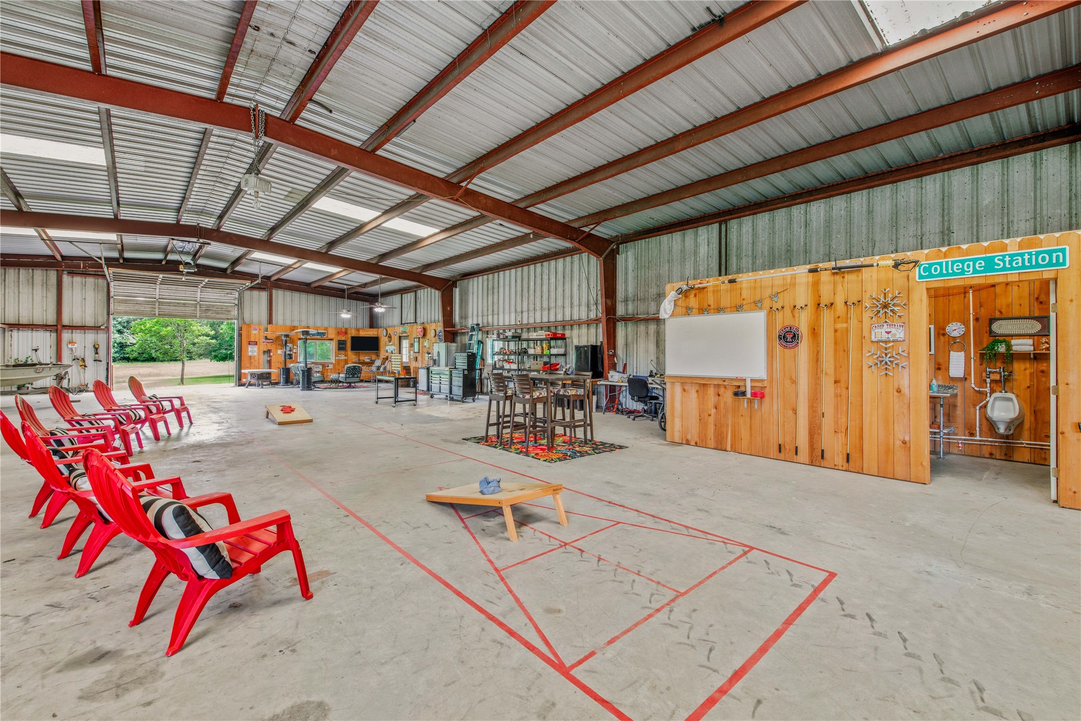 main property photo 27