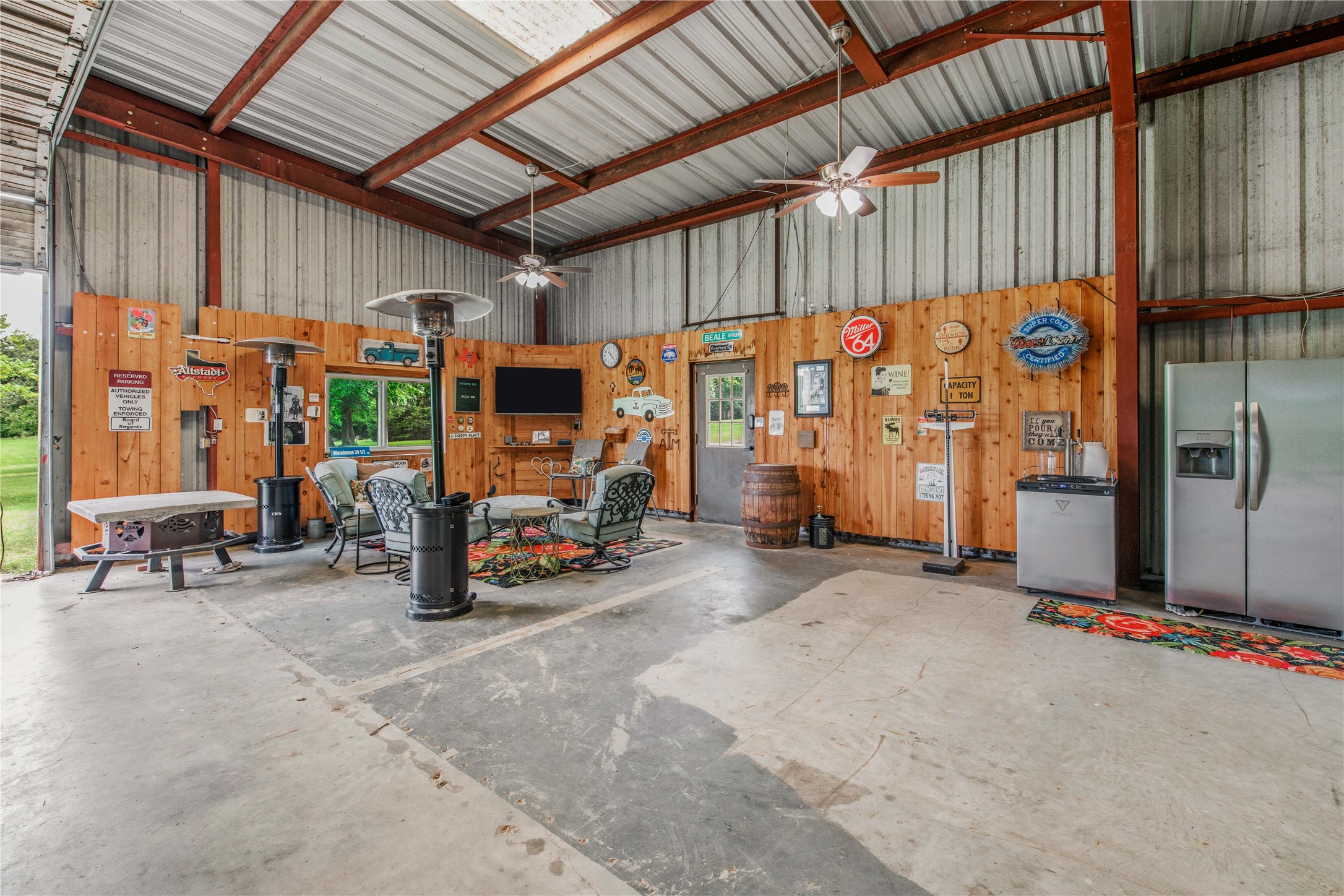 main property photo 29
