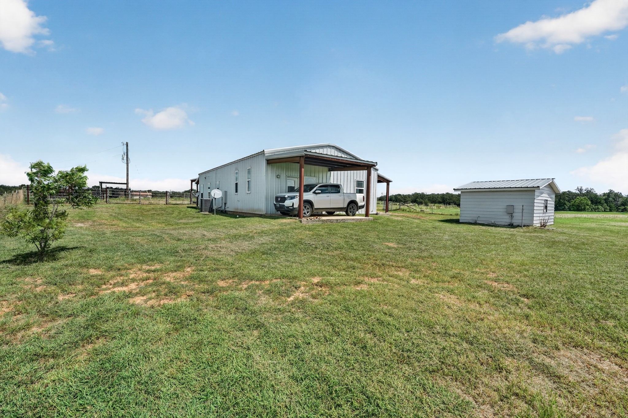 main property photo 30