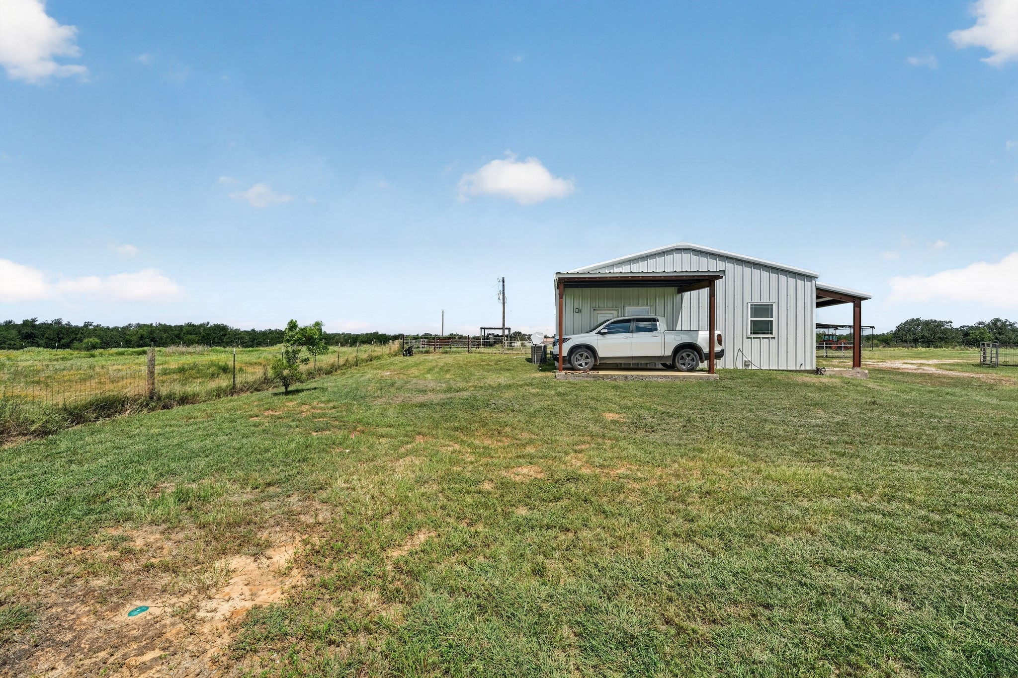 main property photo 34
