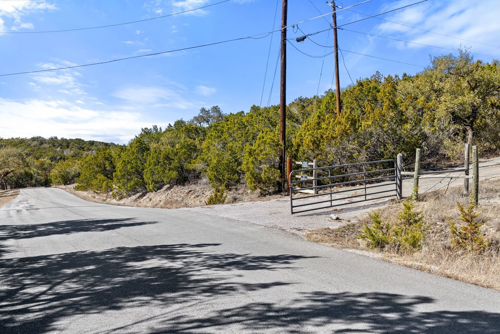 main property photo 18