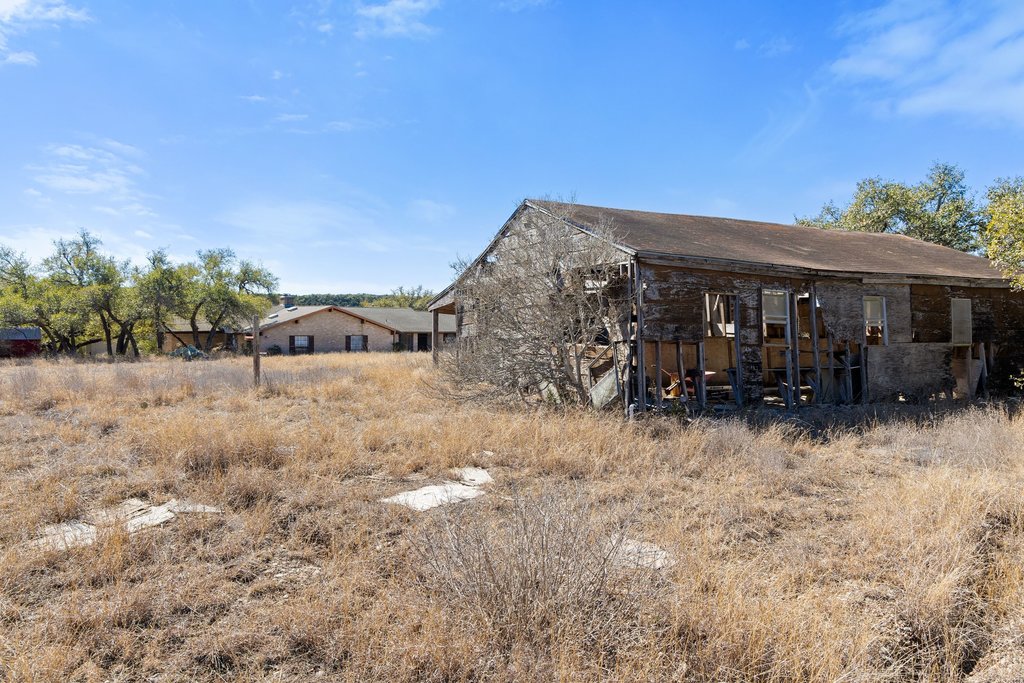 main property photo 29