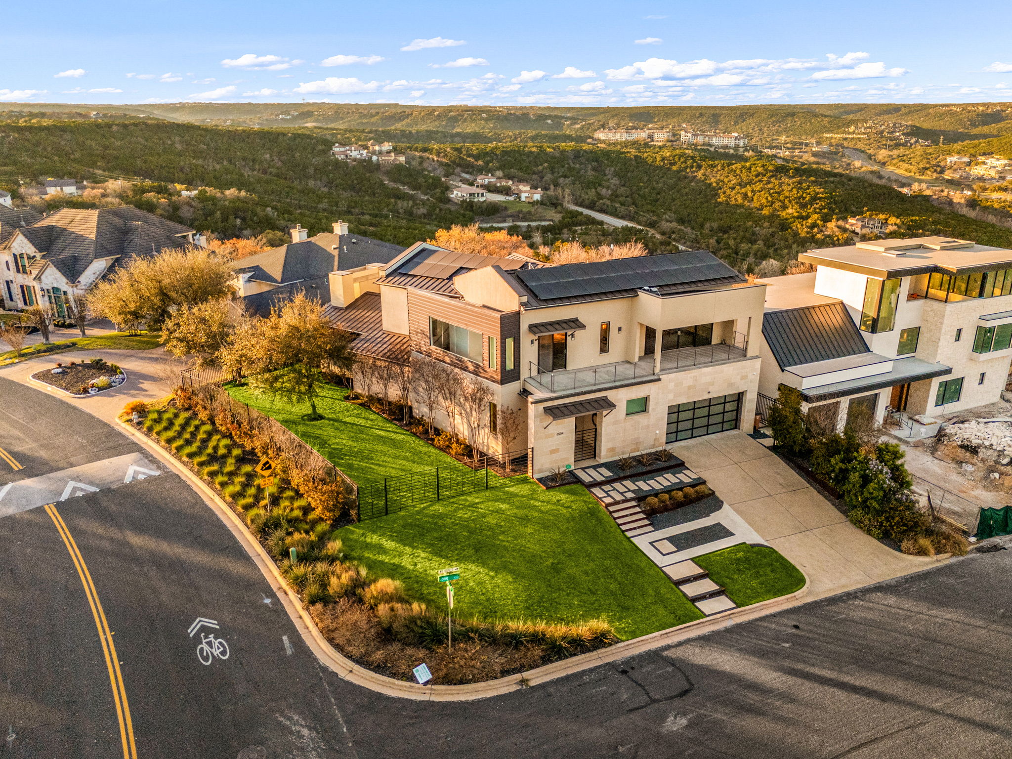 main property photo 35