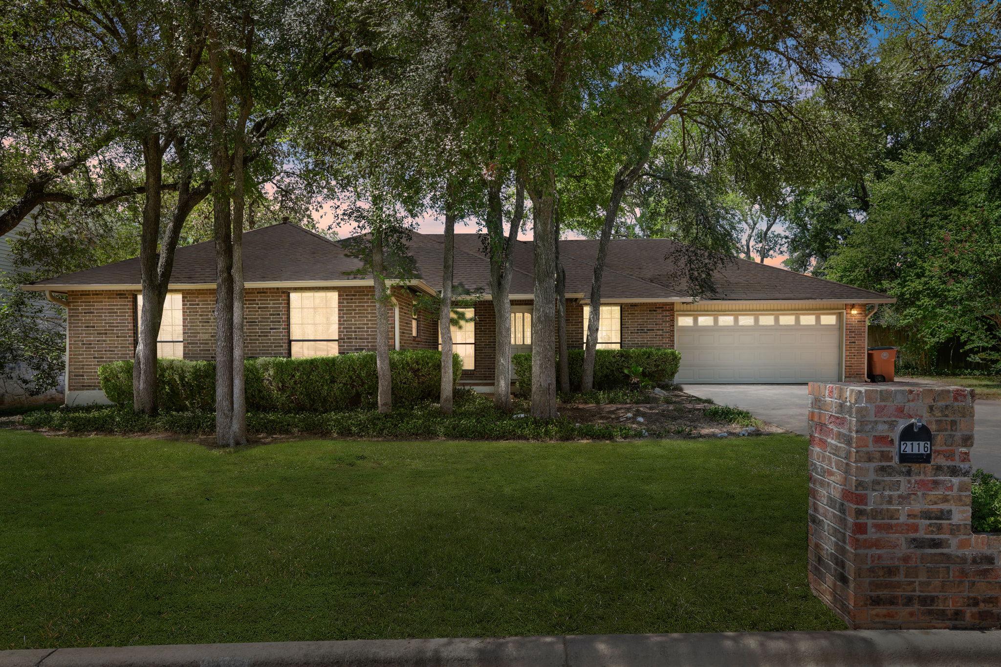 main property photo 30