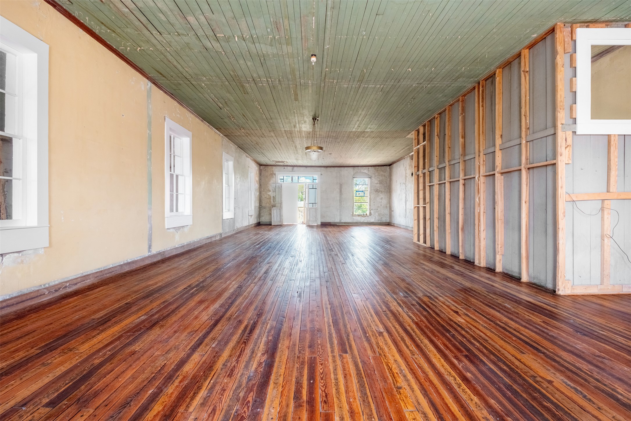 main property photo 31