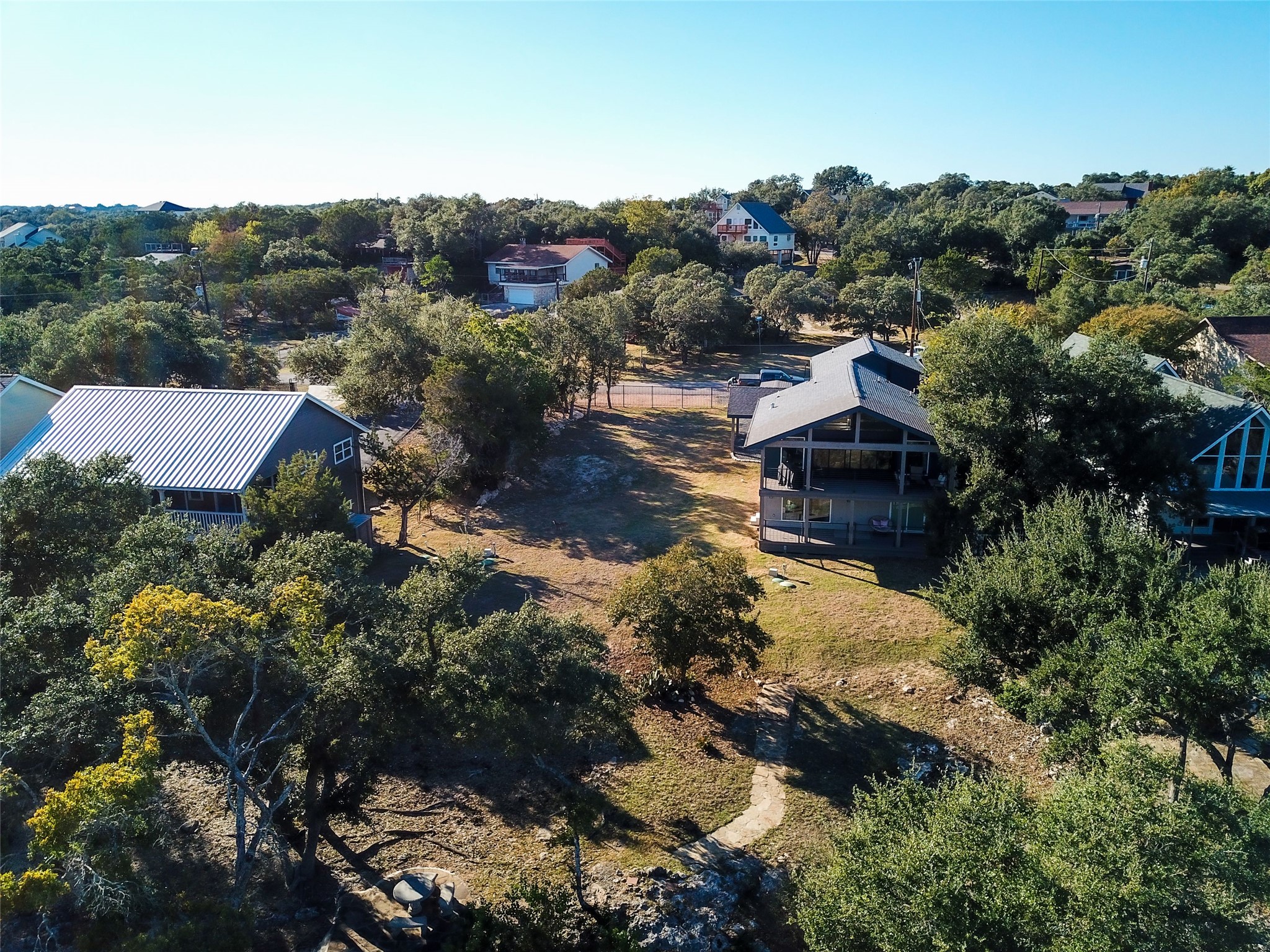 main property photo 10