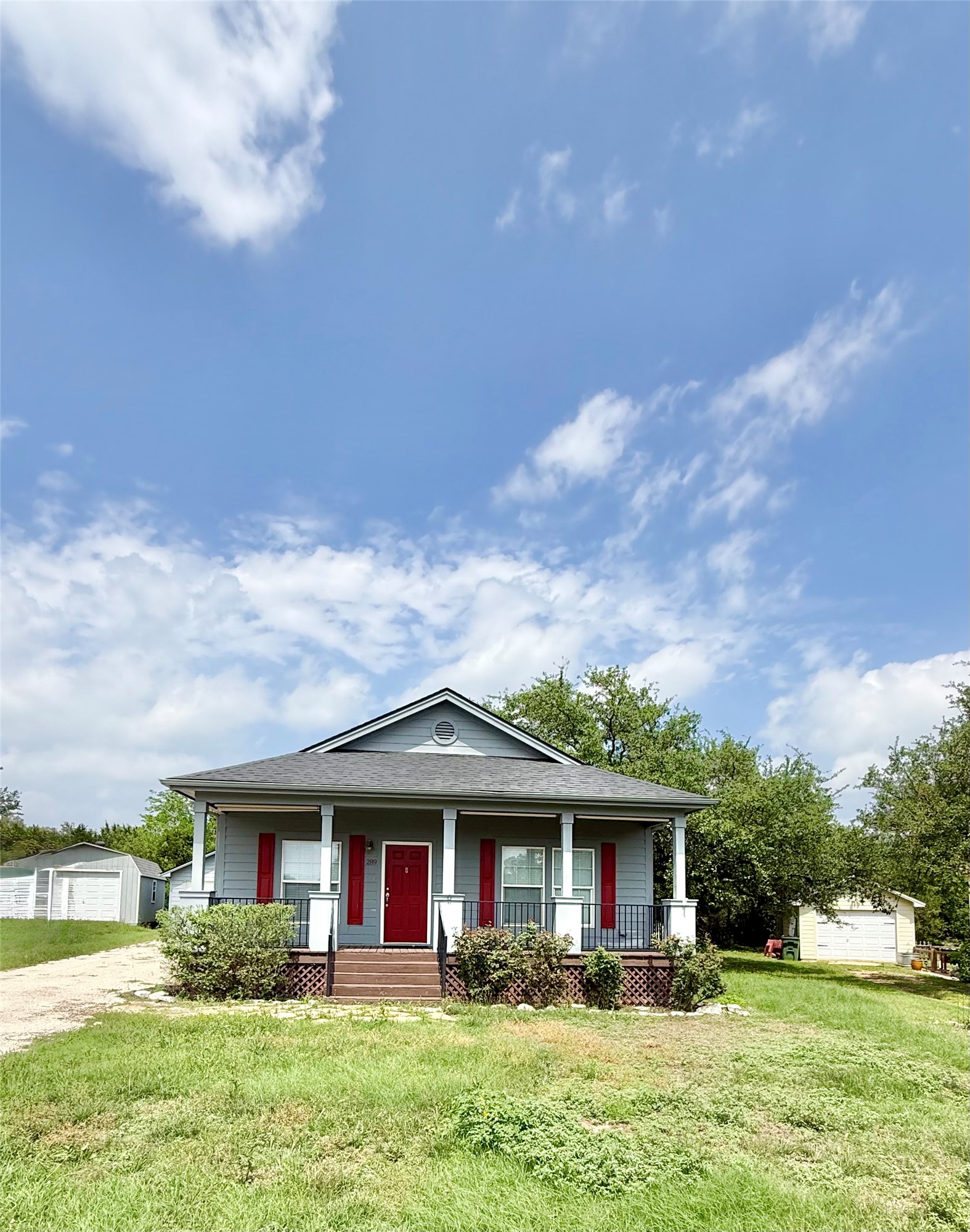 main property photo 32