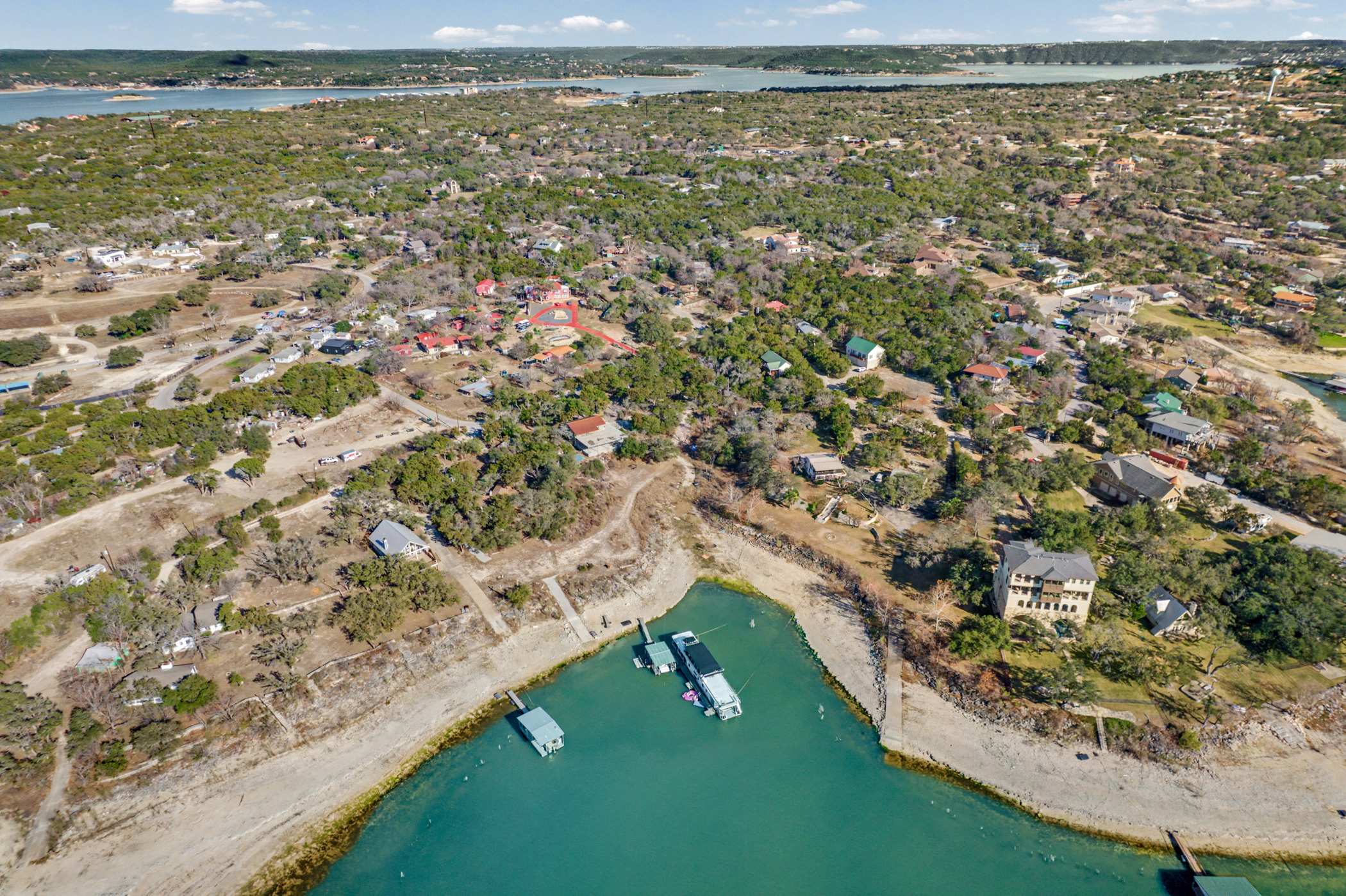 main property photo 31