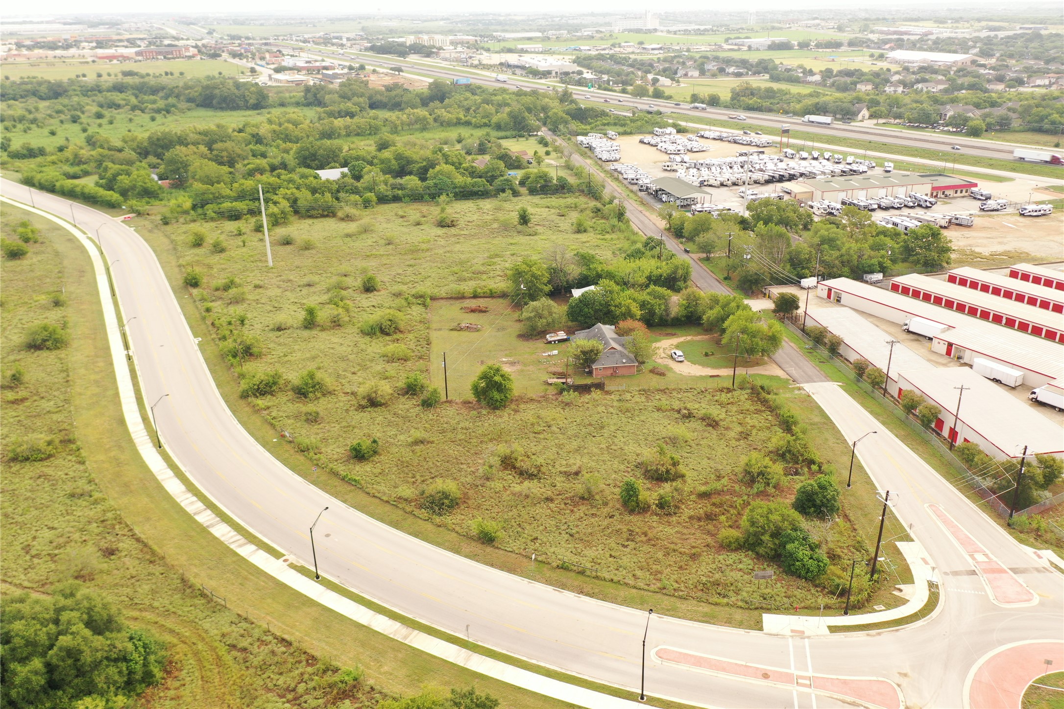 main property photo 29