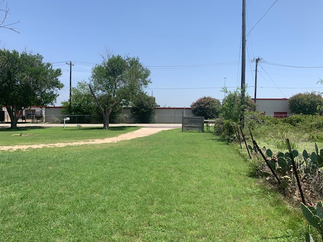 main property photo 6