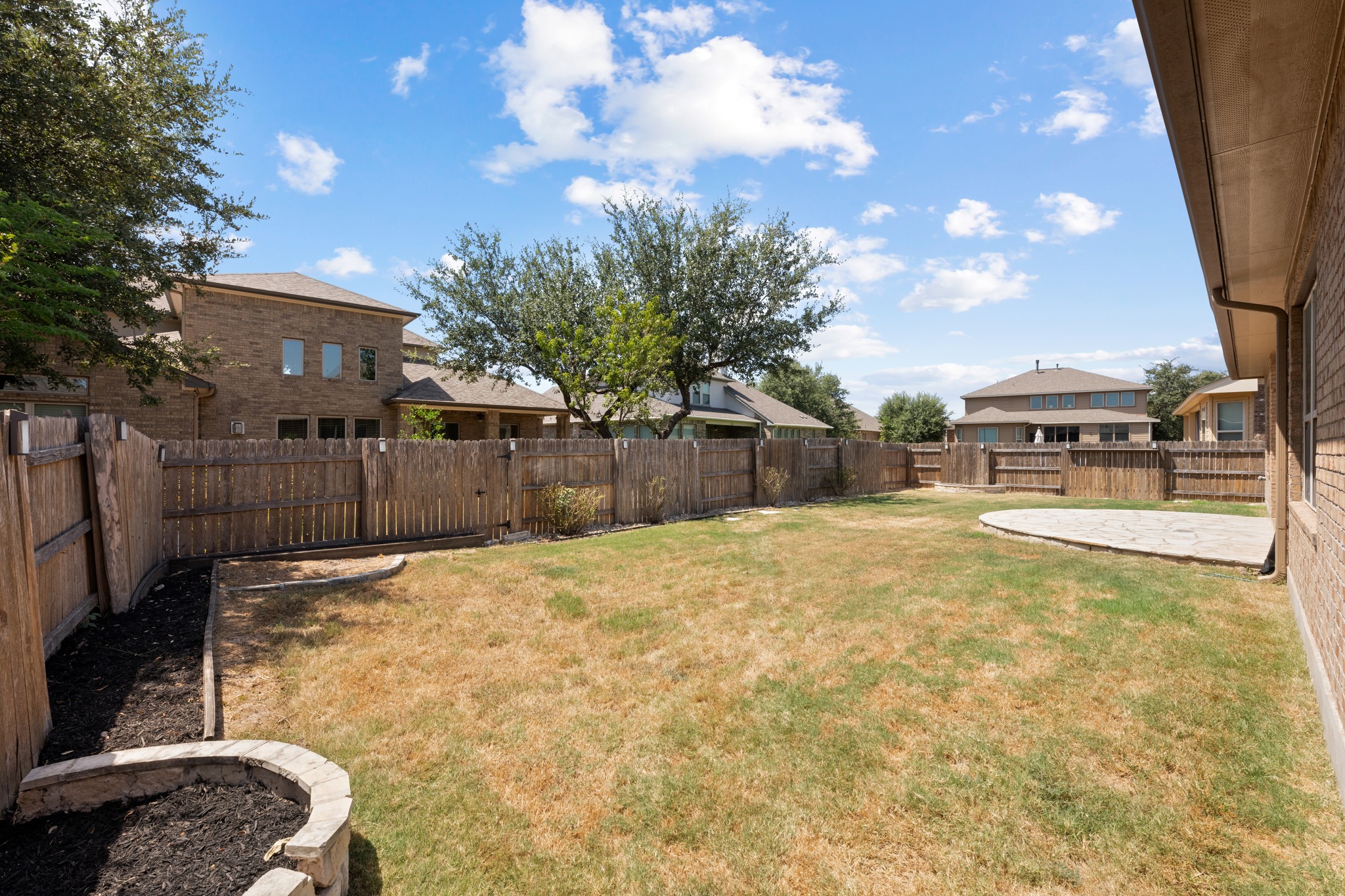 main property photo 31