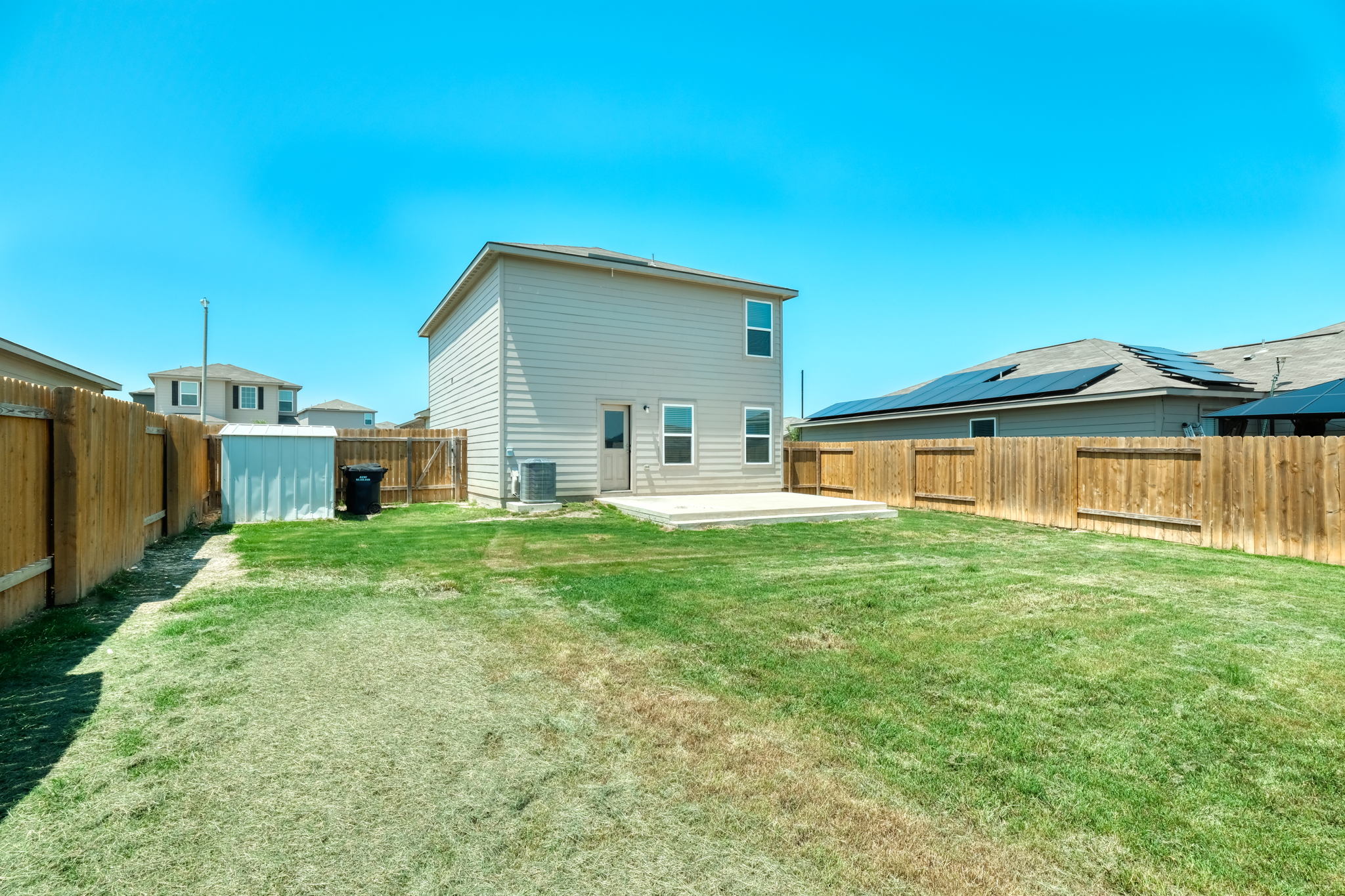 main property photo 11