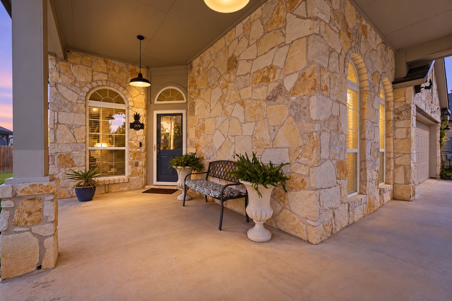 main property photo 7