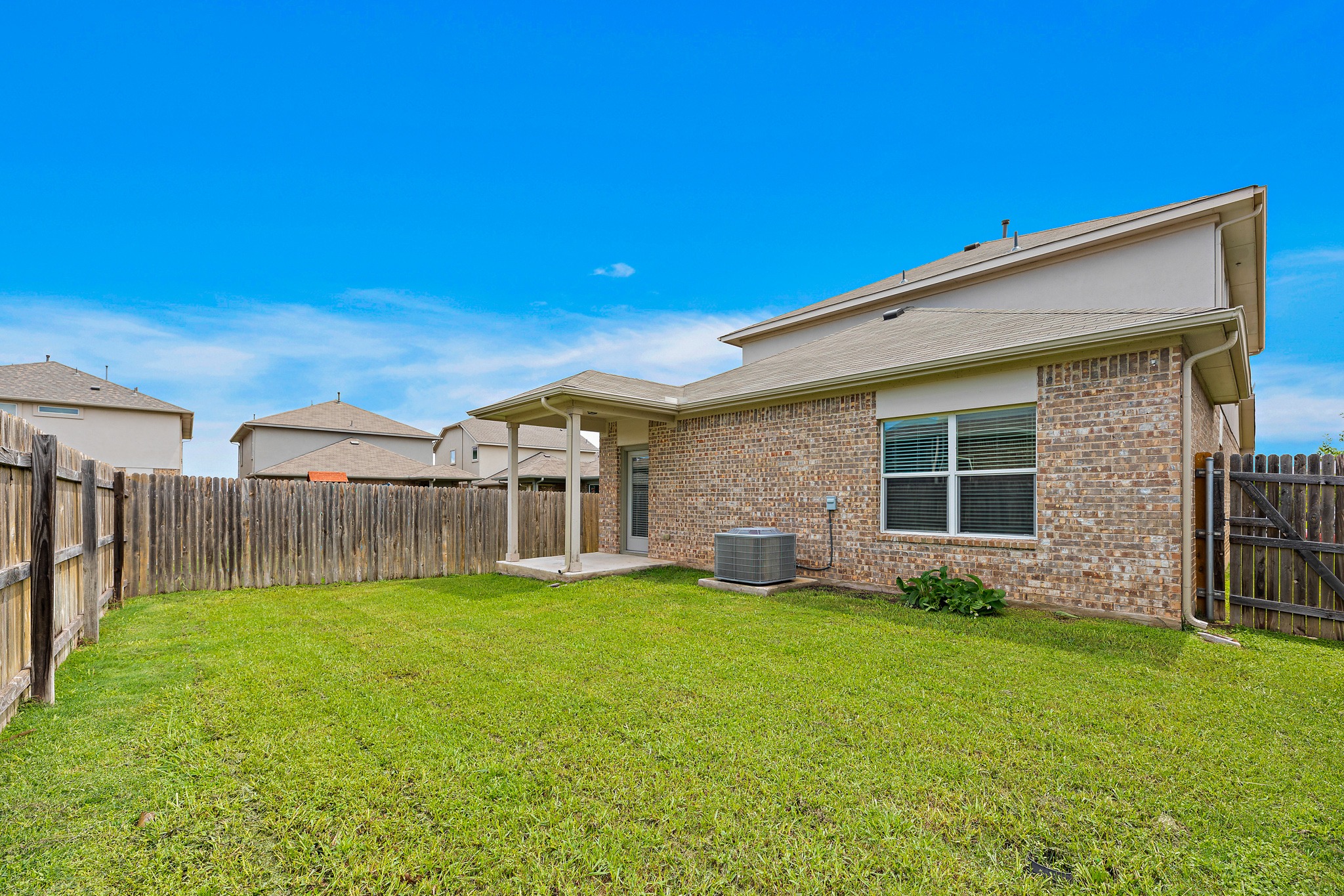main property photo 30