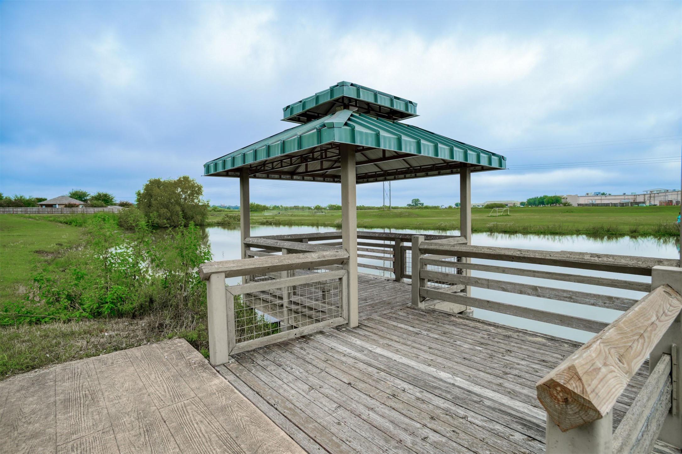main property photo 28