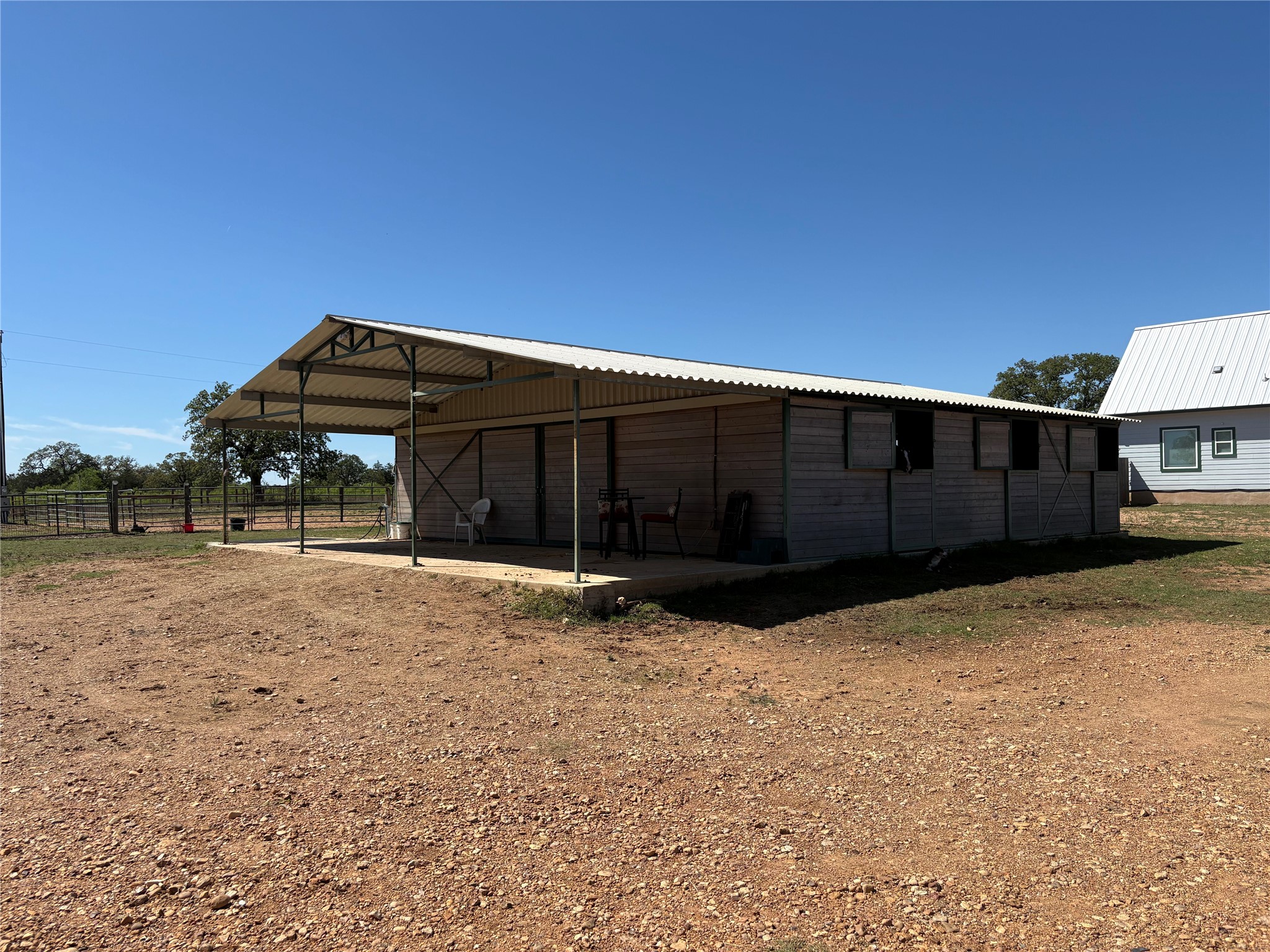 main property photo 35