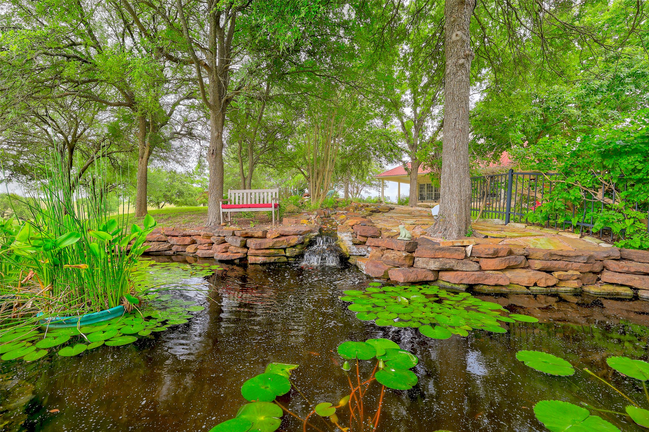 main property photo 33