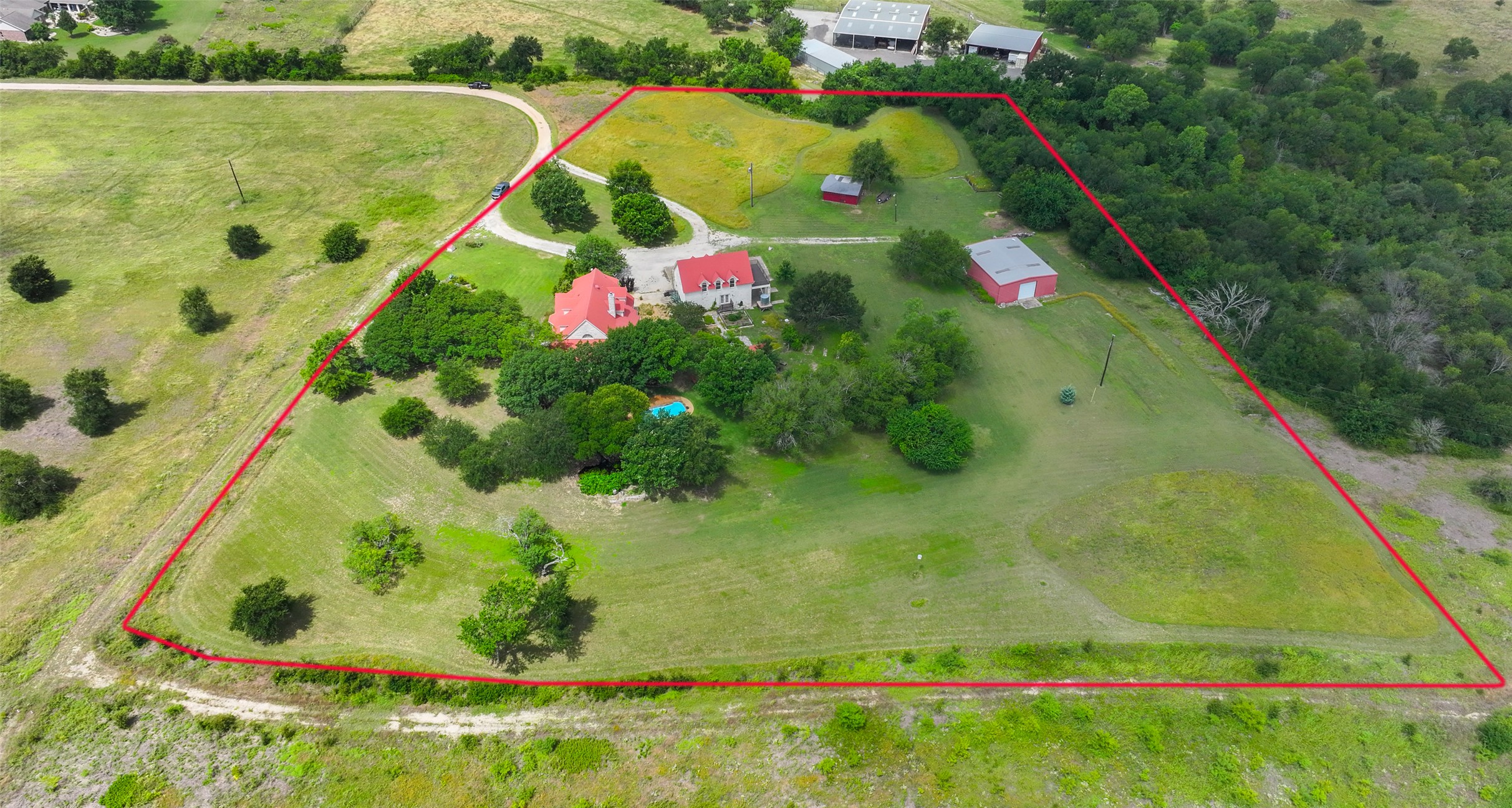 main property photo 39