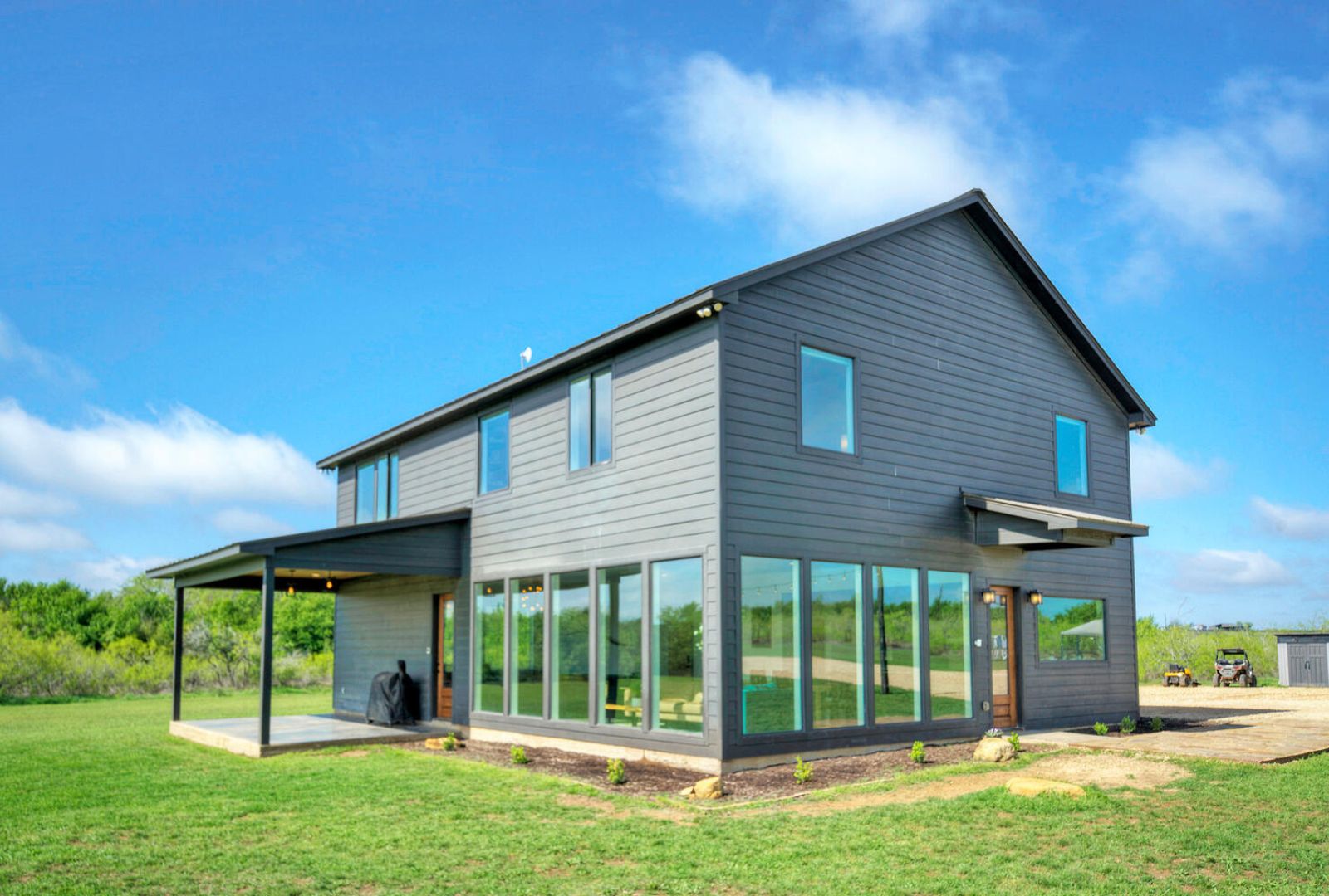 main property photo 20