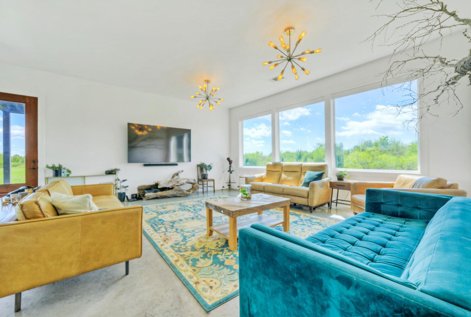main property photo 5