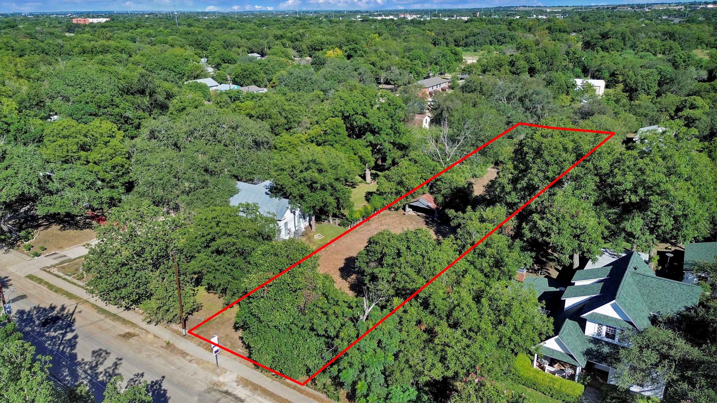 main property photo 12