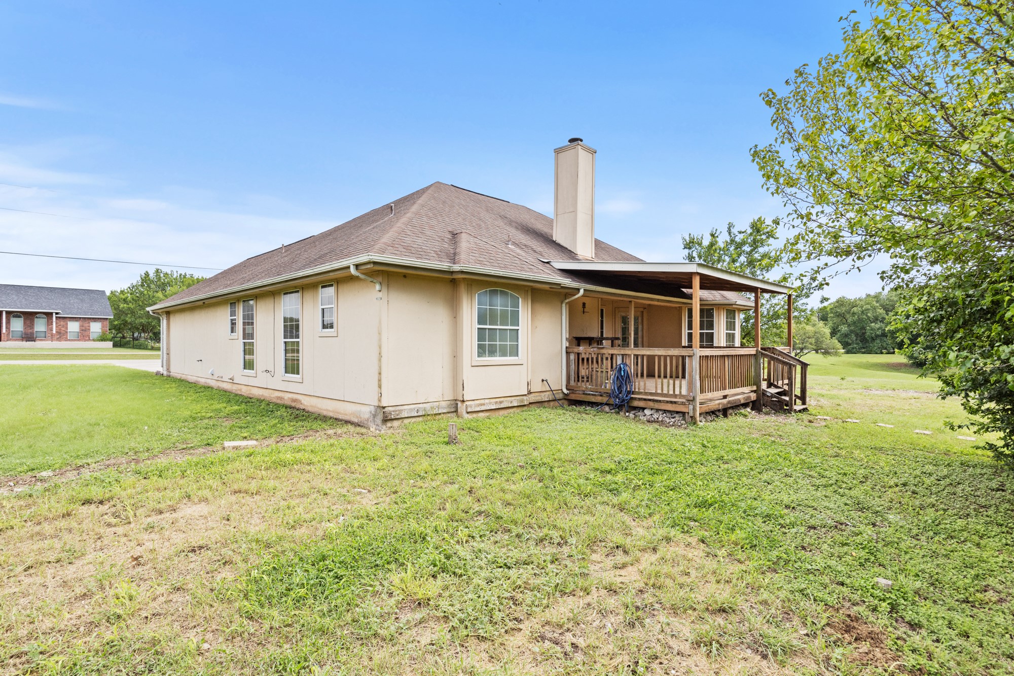 main property photo 22