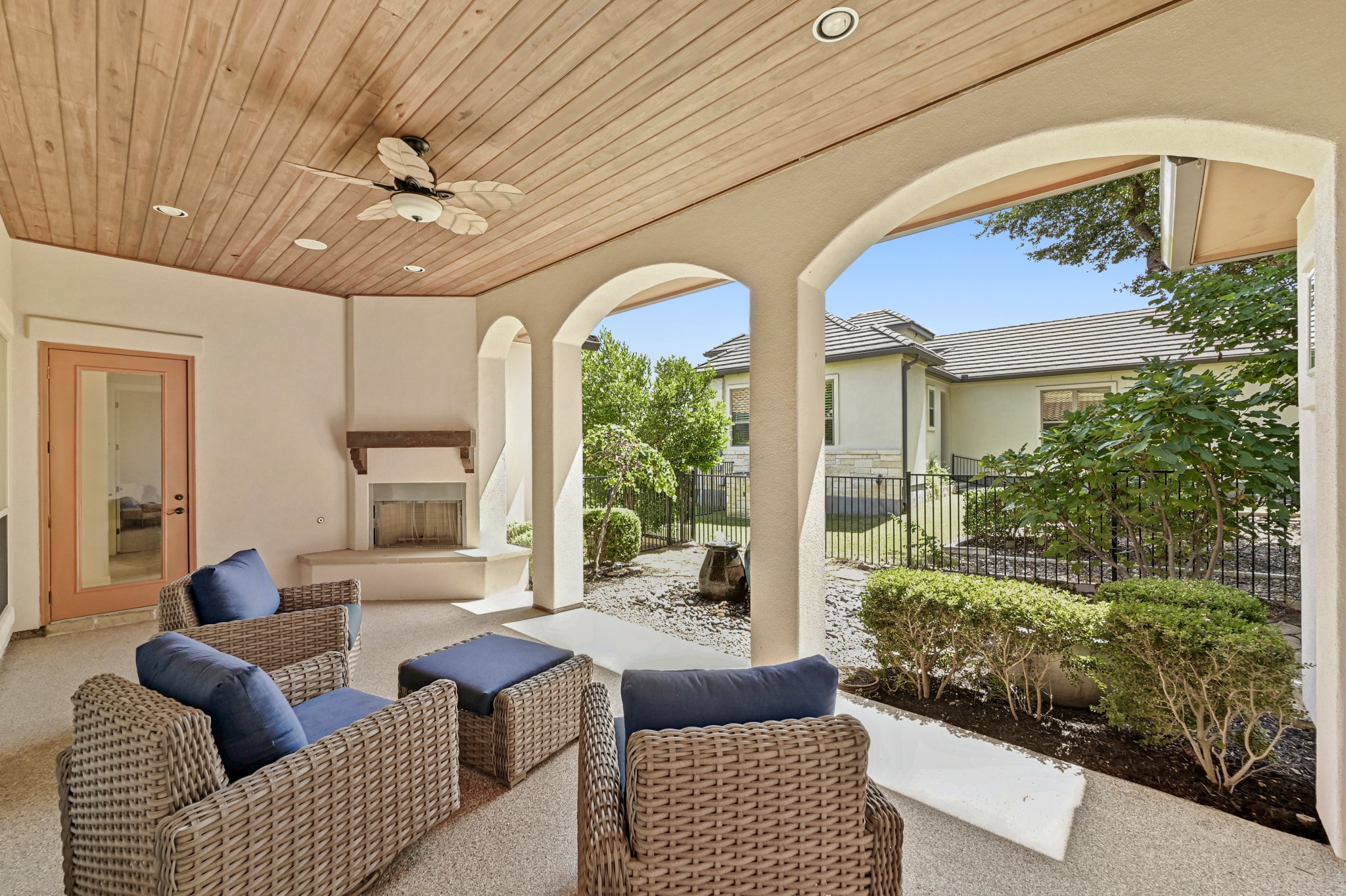 main property photo 27