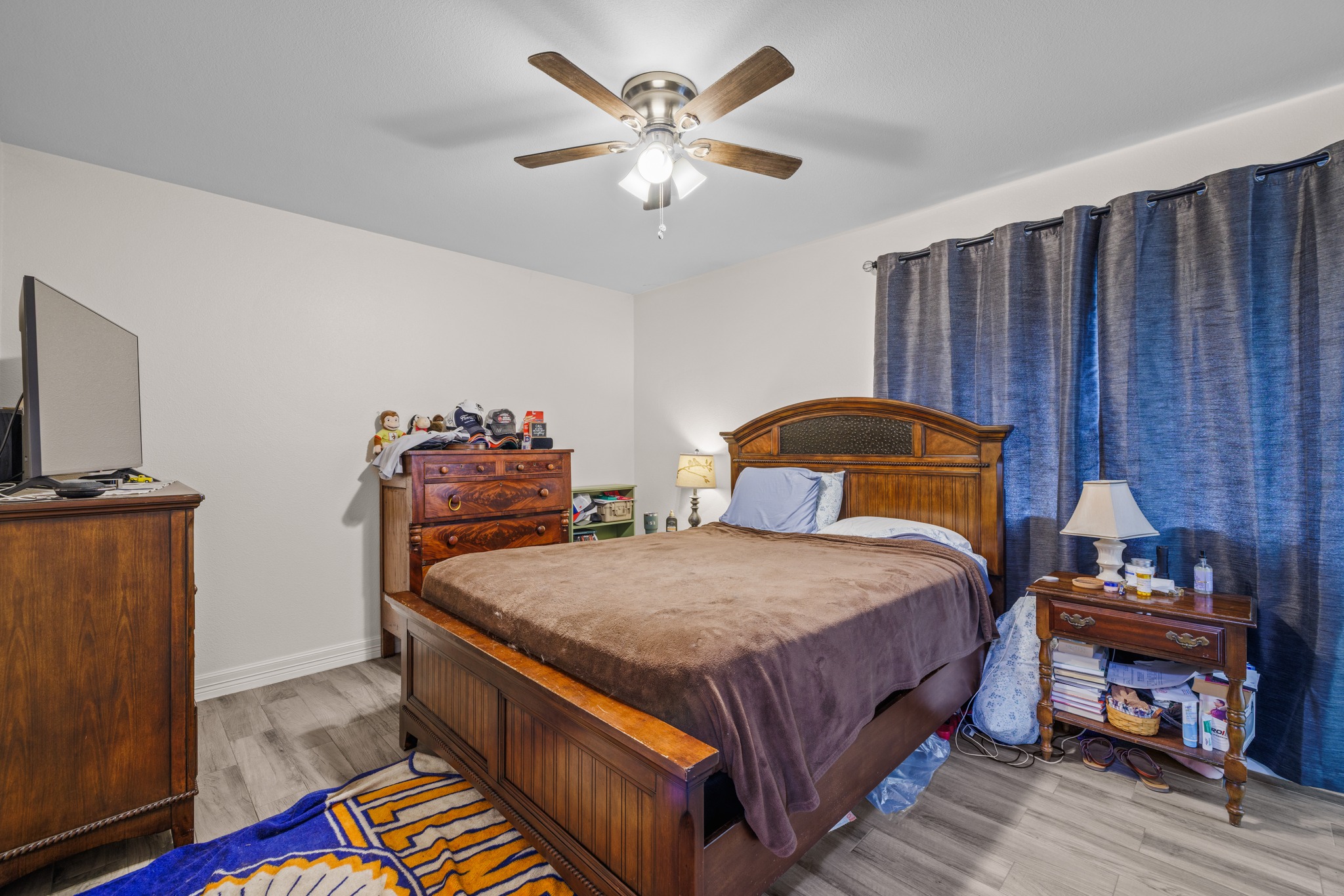 main property photo 10