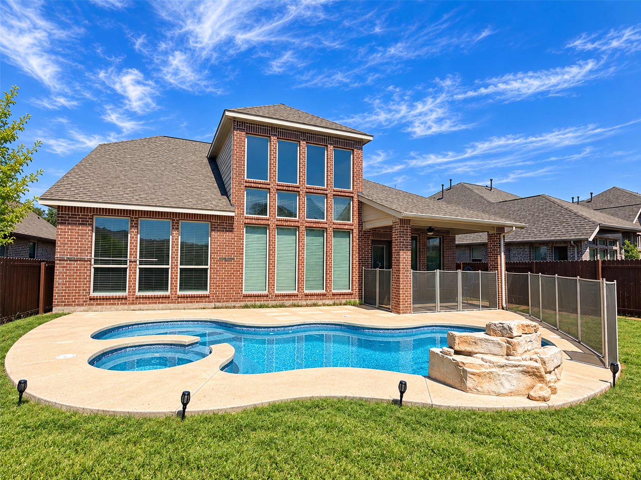 main property photo 26