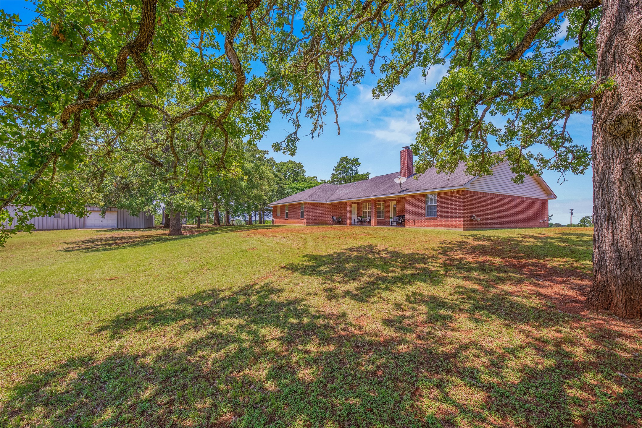 main property photo 33