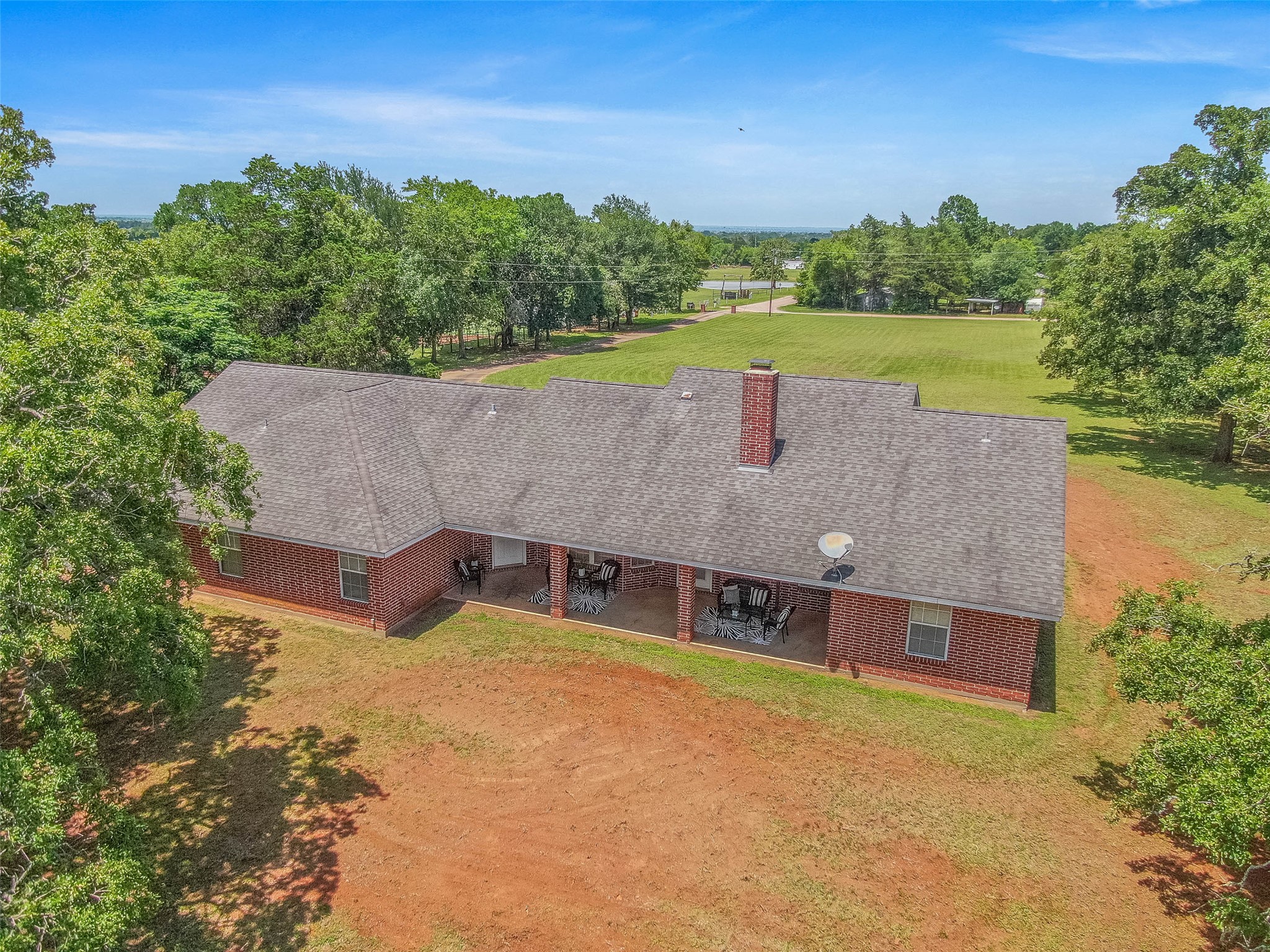 main property photo 37
