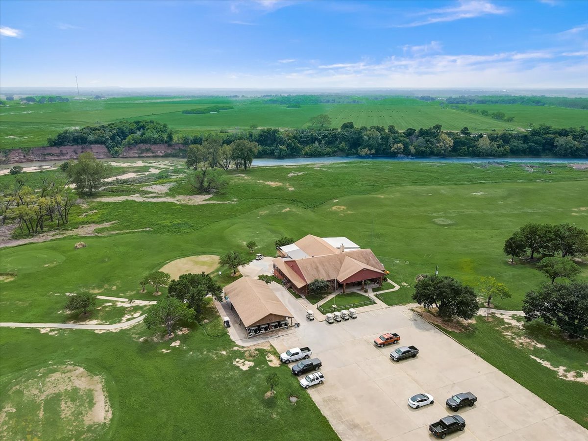 main property photo 26