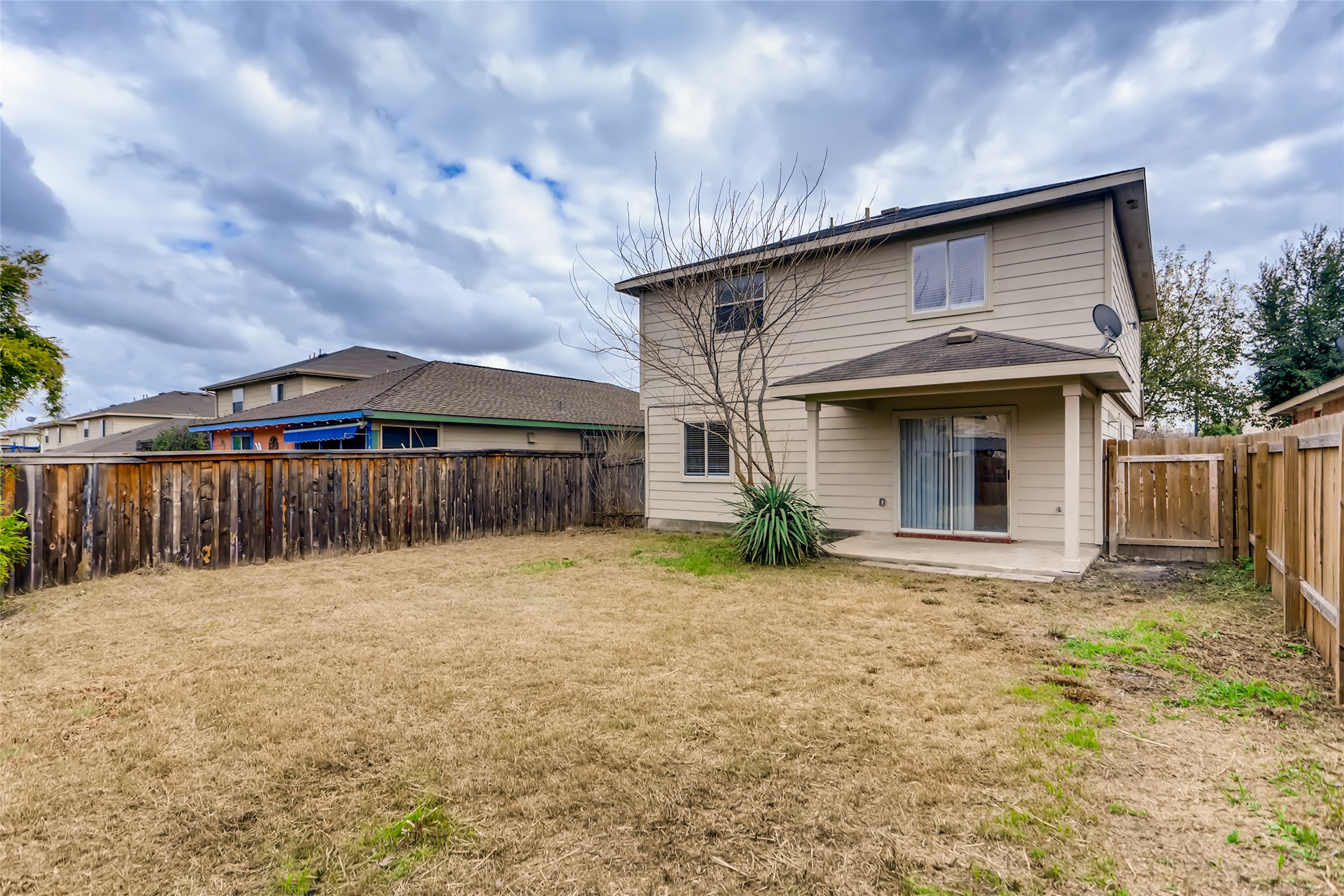 main property photo 20