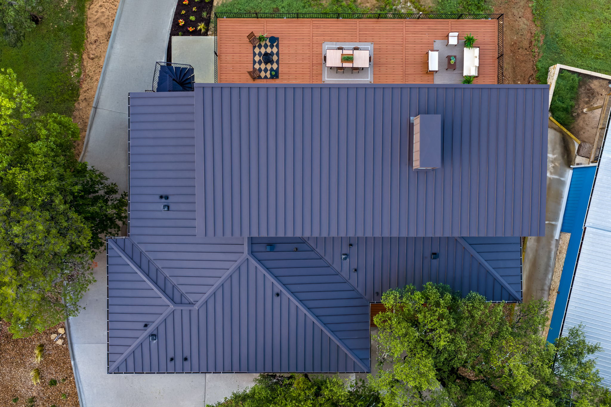 main property photo 31