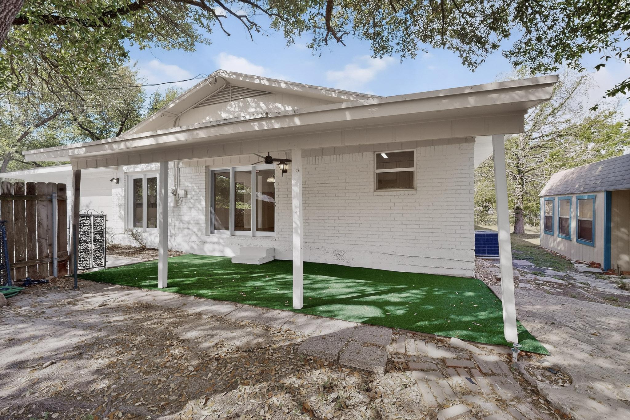 main property photo 33